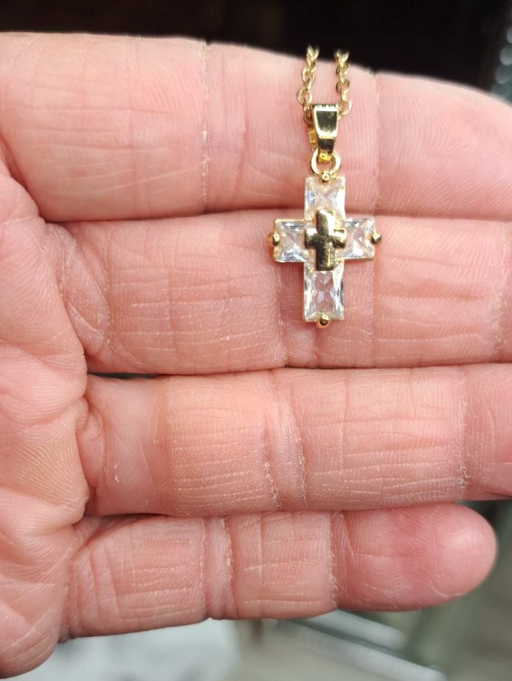 UNIQUE CROSS Necklace
